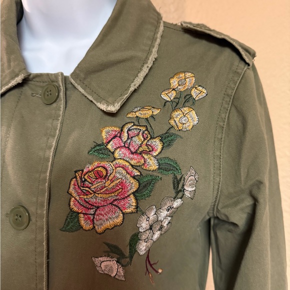 4/$15 Maurices Olive Floral Utility Jacket - Picture 2 of 6